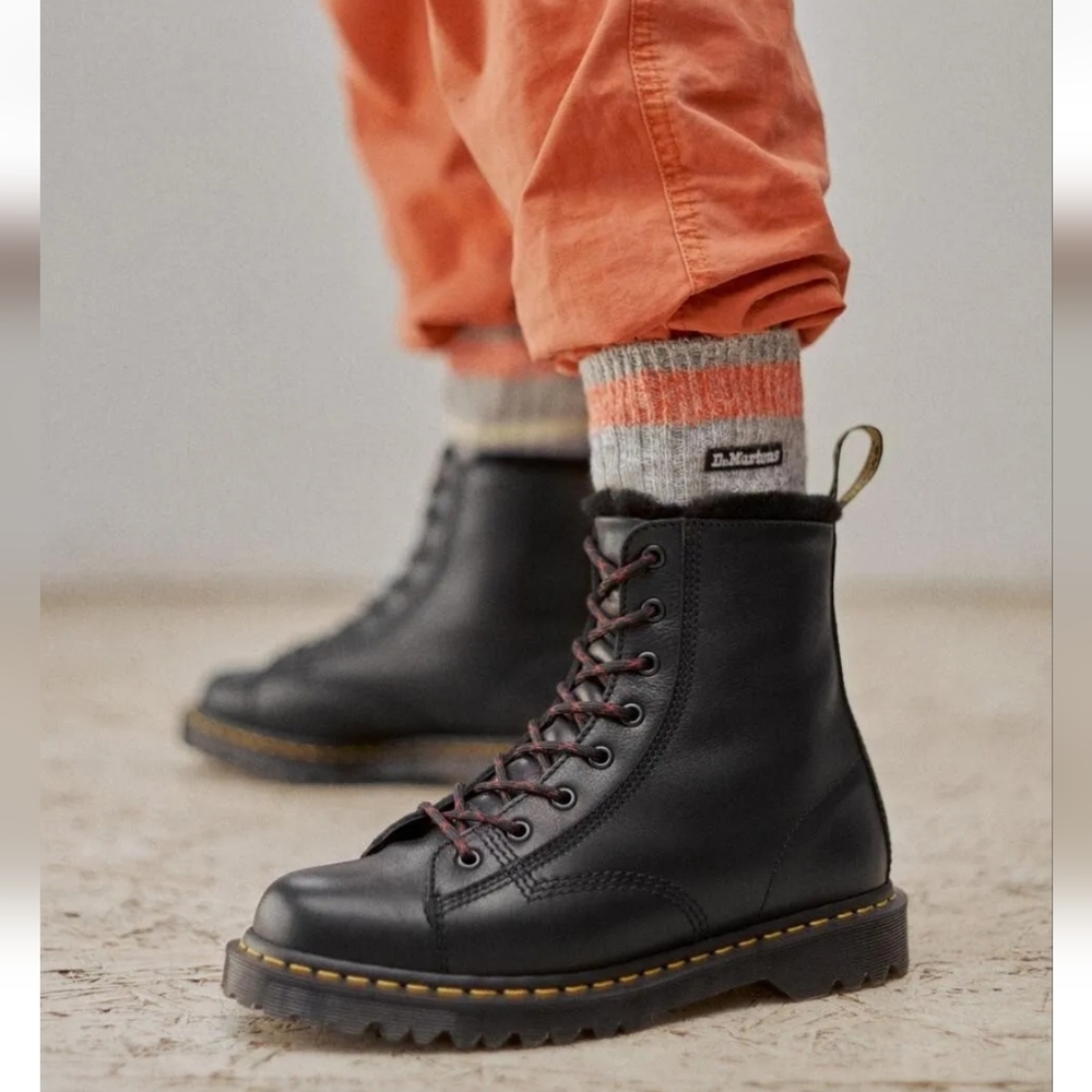 DR MARTENS Barton Made In England Shearling Lined Leather Boots US 9 Org$270